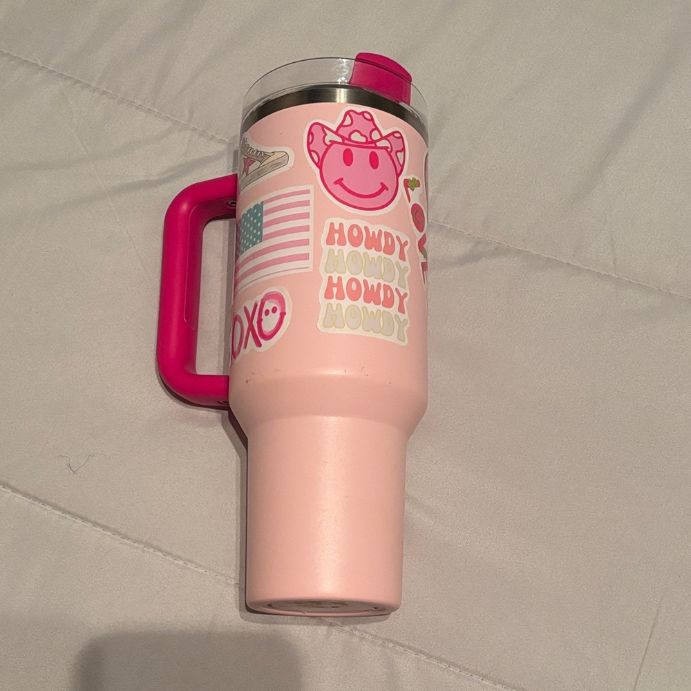 Stanley Pink Travel Mug with Handle - Picture 1 of 7